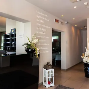 https://hotel-atmosfere.emilia-romagnahotels.net