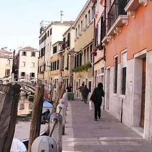 Maison d'hôtes Ca' Turelli Dimora Storica ***